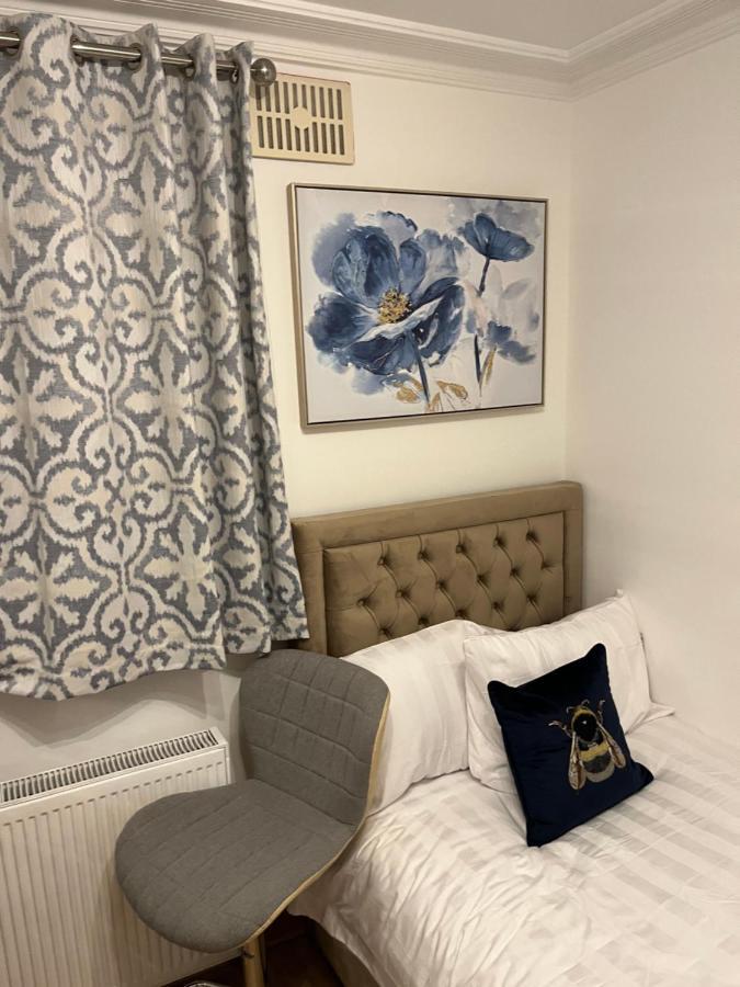 Tj Homes - Double Room With Single Bed - 3 Min To Tube Station - London Ruislip Extérieur photo